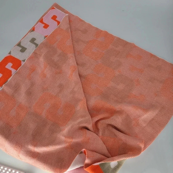 Baublebar Repeat Custom Blanket pink and orange - Picture 2 of 5